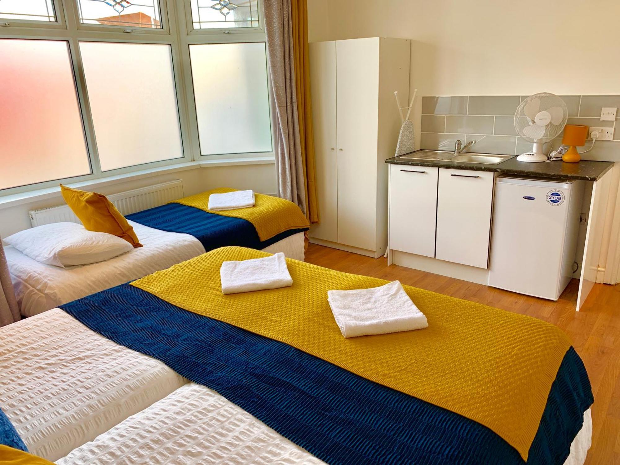 London Studio Apartments, Private Bathrooms And Parking Ілфорд Екстер'єр фото