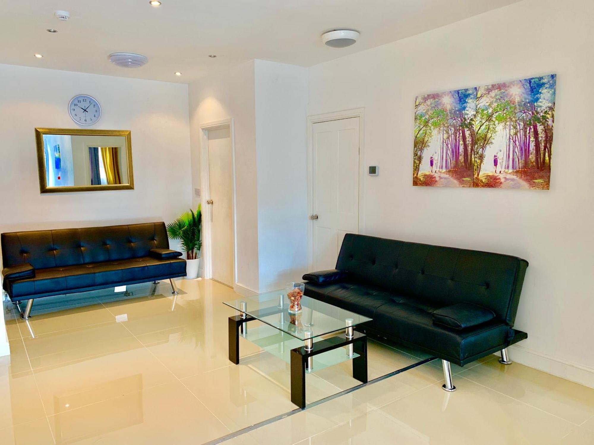 London Studio Apartments, Private Bathrooms And Parking Ілфорд Екстер'єр фото
