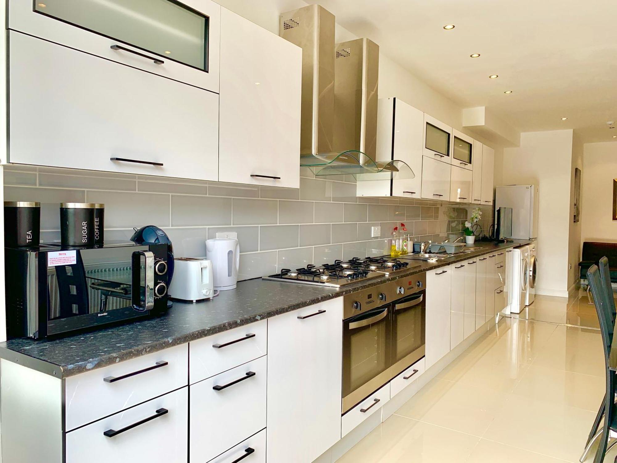 London Studio Apartments, Private Bathrooms And Parking Ілфорд Екстер'єр фото