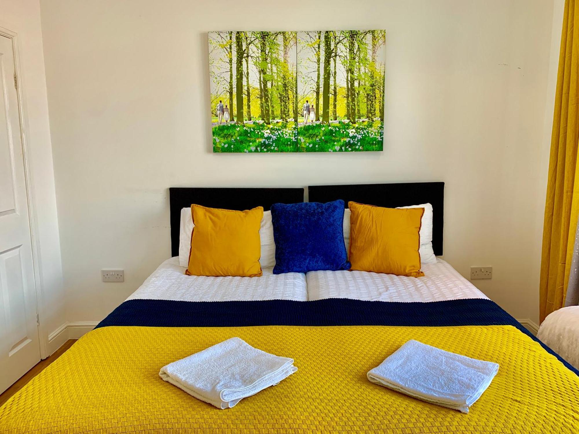 London Studio Apartments, Private Bathrooms And Parking Ілфорд Екстер'єр фото