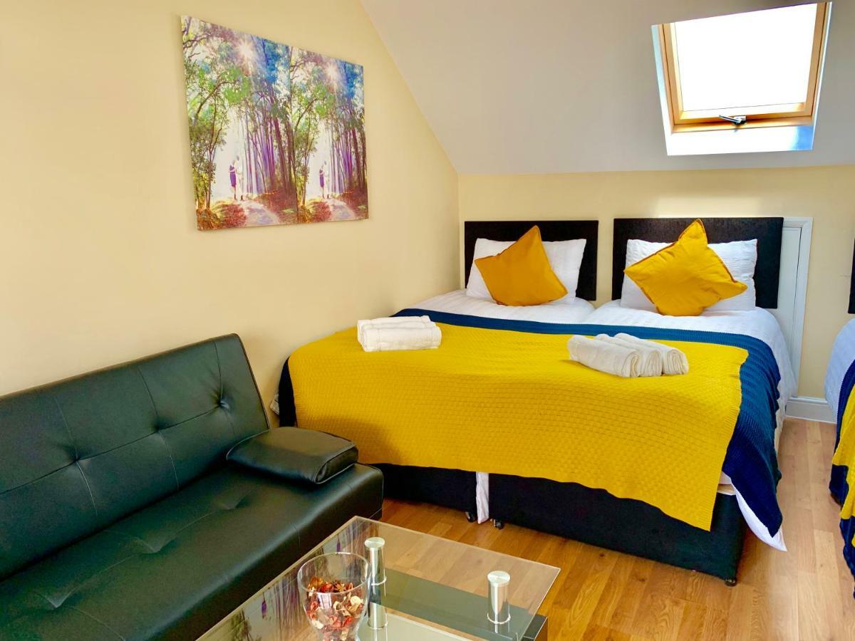 London Studio Apartments, Private Bathrooms And Parking Ілфорд Екстер'єр фото