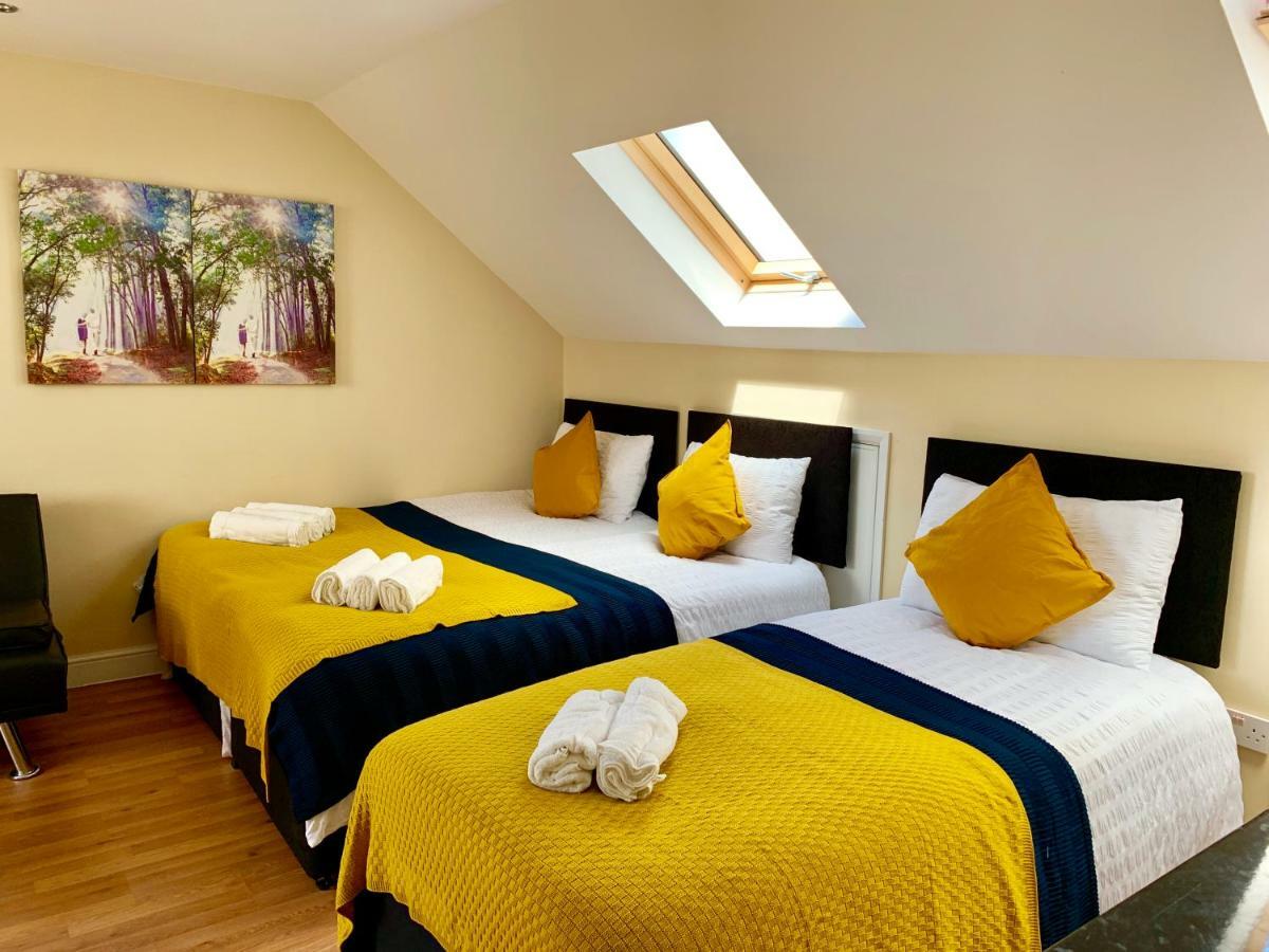 London Studio Apartments, Private Bathrooms And Parking Ілфорд Екстер'єр фото